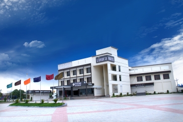 Hotel Festiva Interior